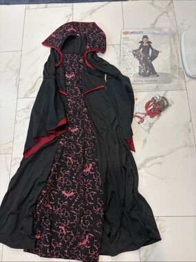 California Costumes Black & Red Royal Vampire Hooded Gown
